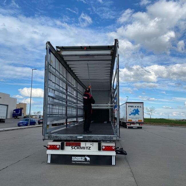 Empresa de transporte de mercancías peligrosas en Salamanca